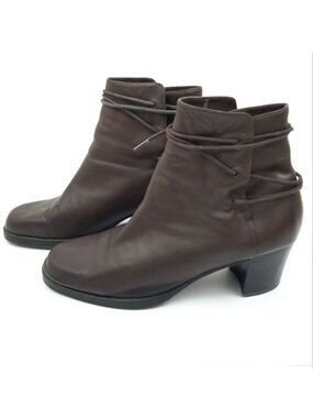 Amanda Smith Brown Leather Block Heel Booties, Size 10M